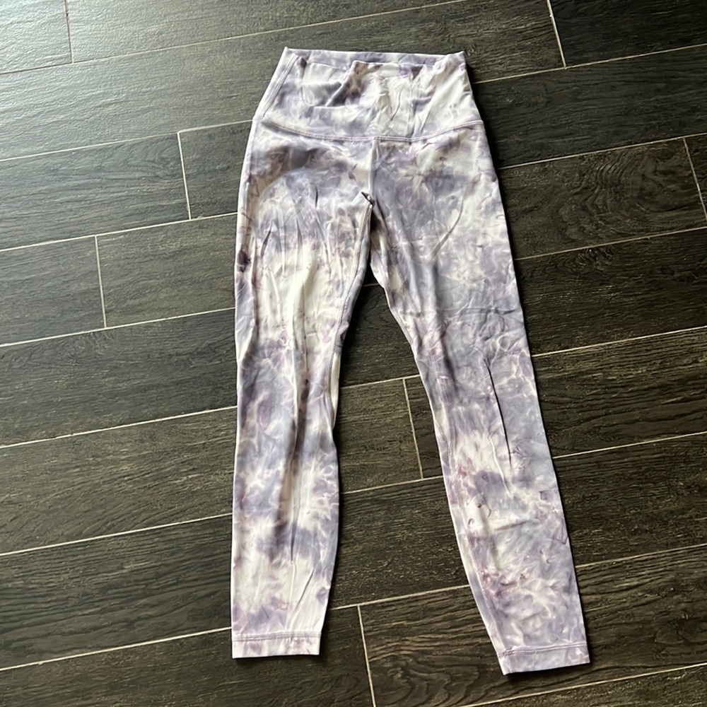 Lululemon Lavender Tie Dye Leggings Size 4